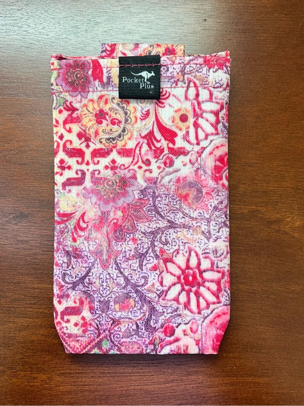 NWOT  Plus Portable Phone Pouch